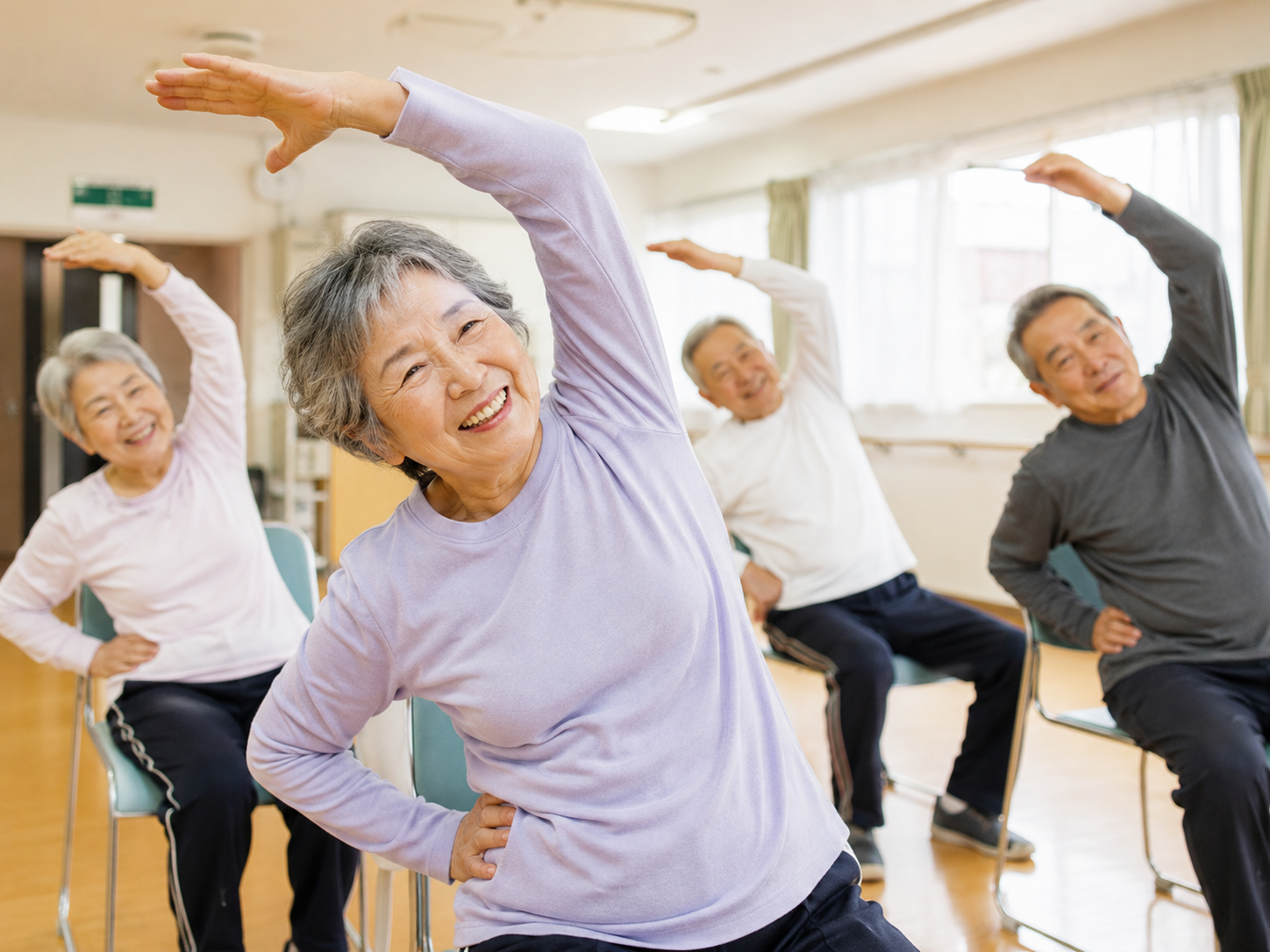 高齢者が運動している様子